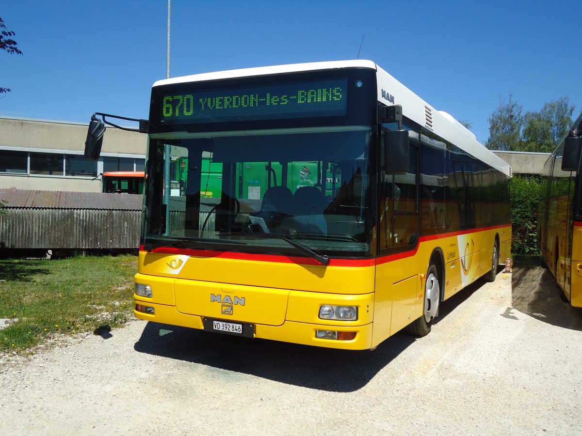 (133'900) - CarPostal Ouest - VD 392'846 - MAN am 29. Mai 2011 in Yverdon, Garage