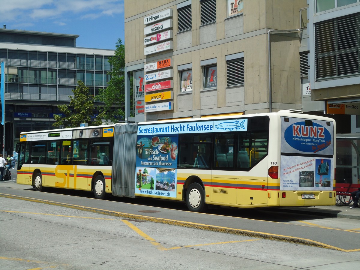 (133'974) - STI Thun - Nr. 110/BE 700'110 - Mercedes am 5. Juni 2011 beim Bahnhof Thun