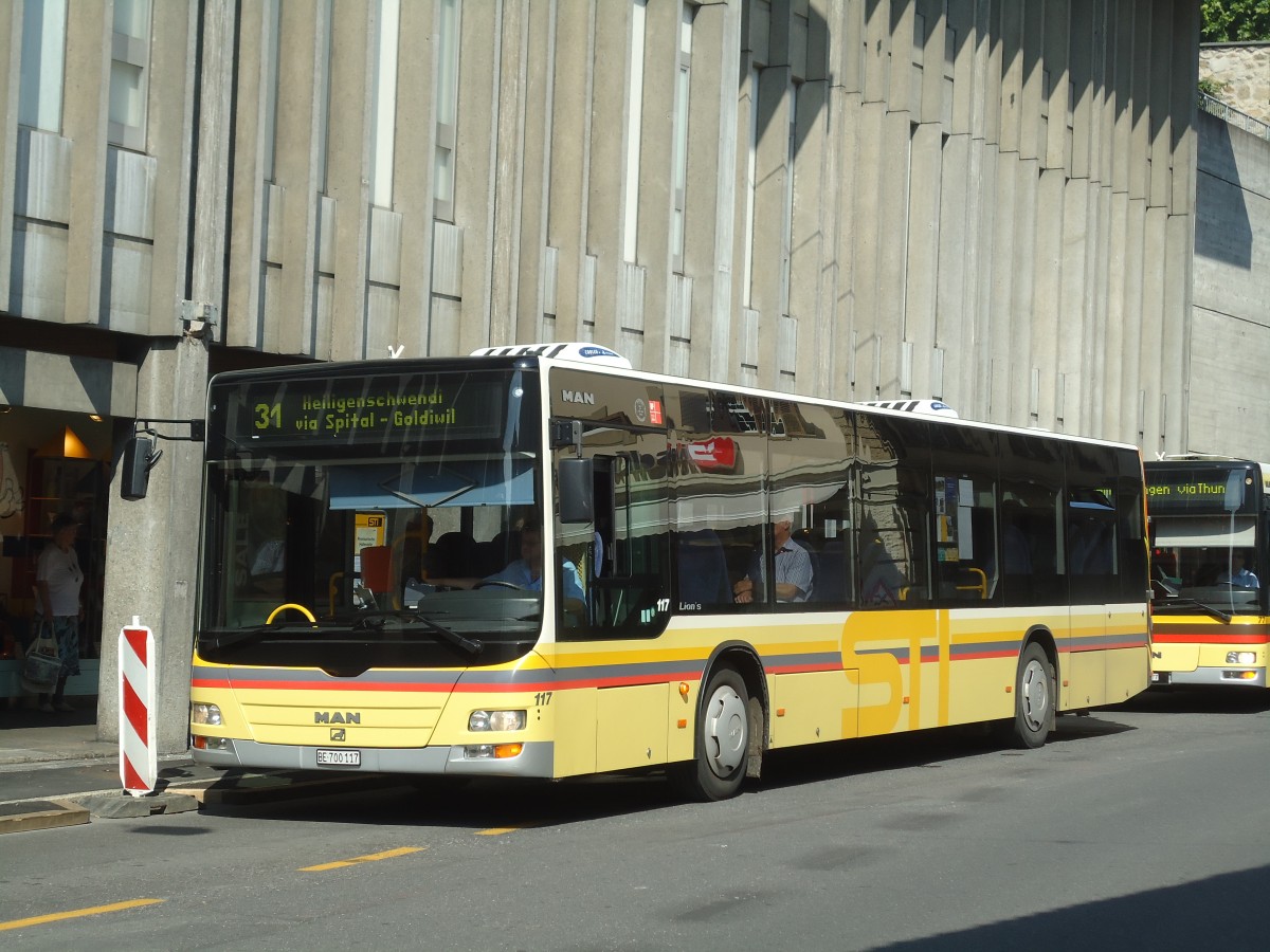 (134'838) - STI Thun - Nr. 117/BE 700'117 - MAN am 9. Juli 2011 in Thun, Marktgasse (prov. Haltestelle)