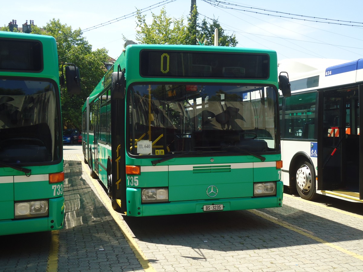 (135'073) - TL Lausanne (BVB 735) - Nr. 640/BE 3235 - Mercedes (ex VAG Freiburg/D Nr. 935) am 12. Juli 2011 in Lausanne, Dpt Borde