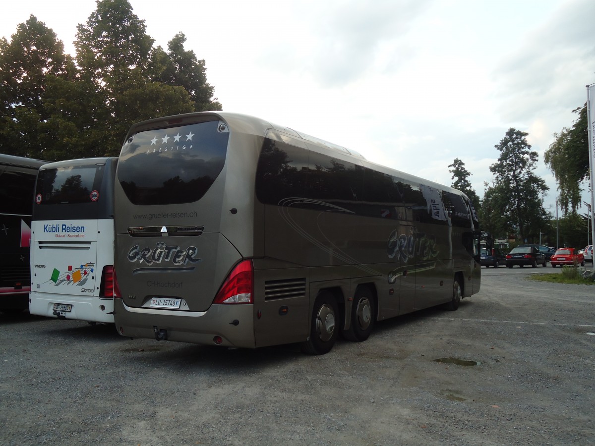 (135'337) - Grter, Hochdorf - LU 15'748 - Neoplan am 29. Juli 2011 in Thun, Lachenwiese