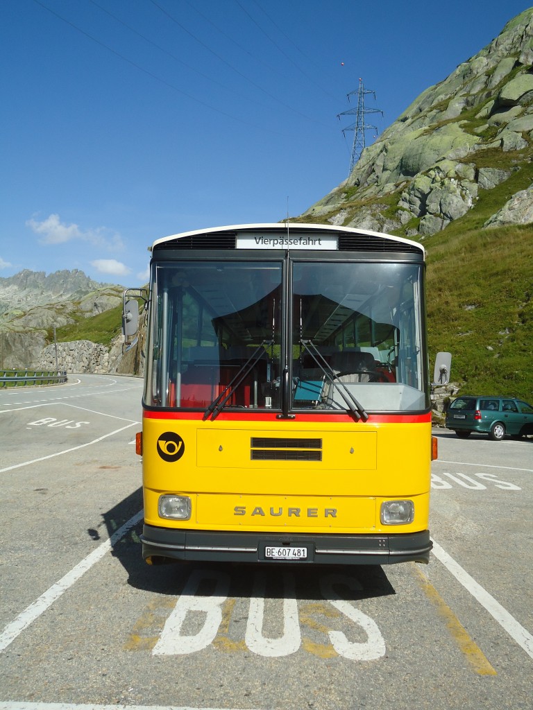 (135'677) - AVG Meiringen - Nr. 74/BE 607'481 - Saurer/R&J (ex P 24'357) am 21. August 2011 in Grimsel, Rest. Grimselblick