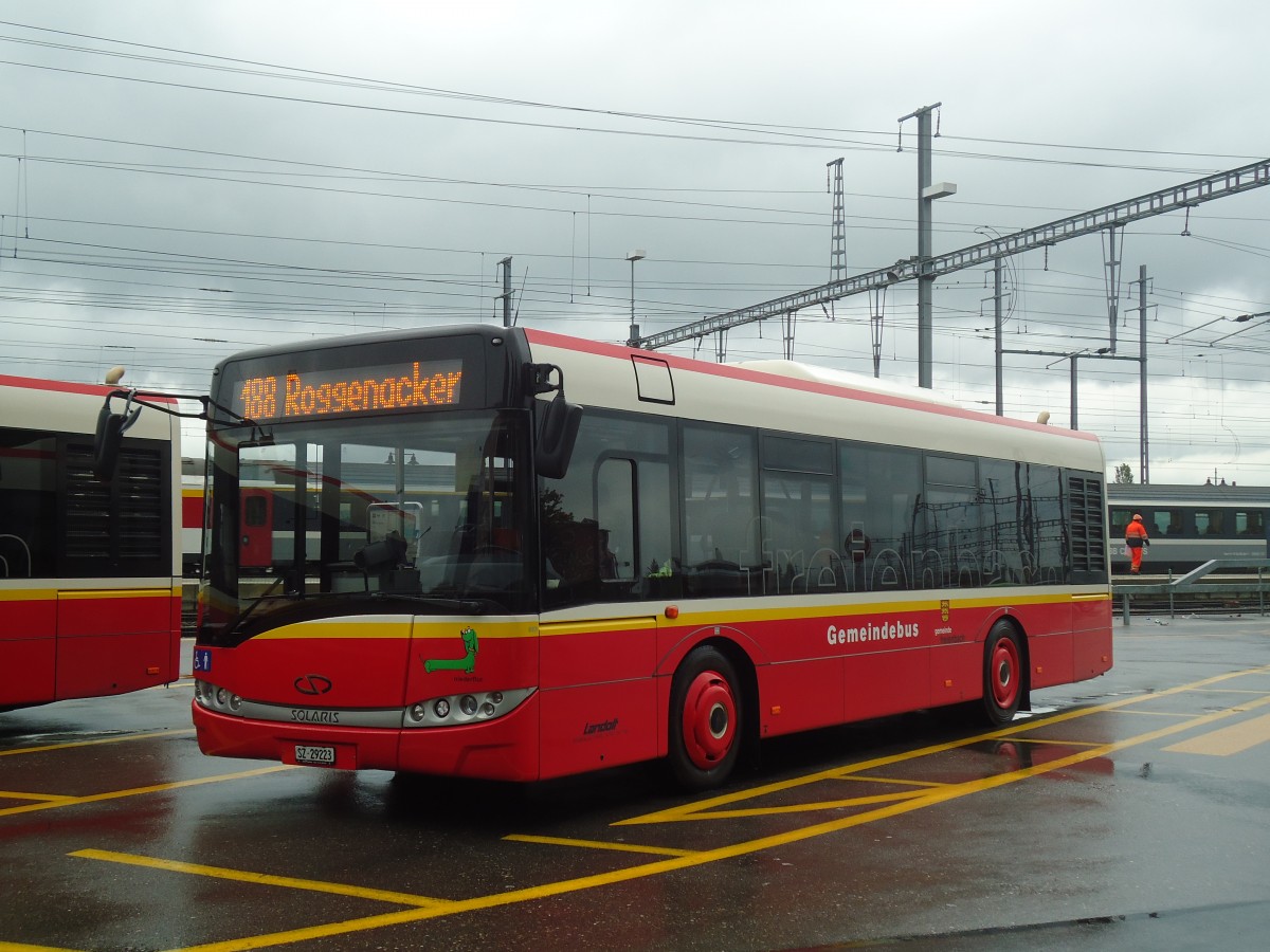 (135'831) - Landolt, Pfffikon - SZ 29'223 - Solaris am 5. September 2011 beim Bahnhof Pfffikon