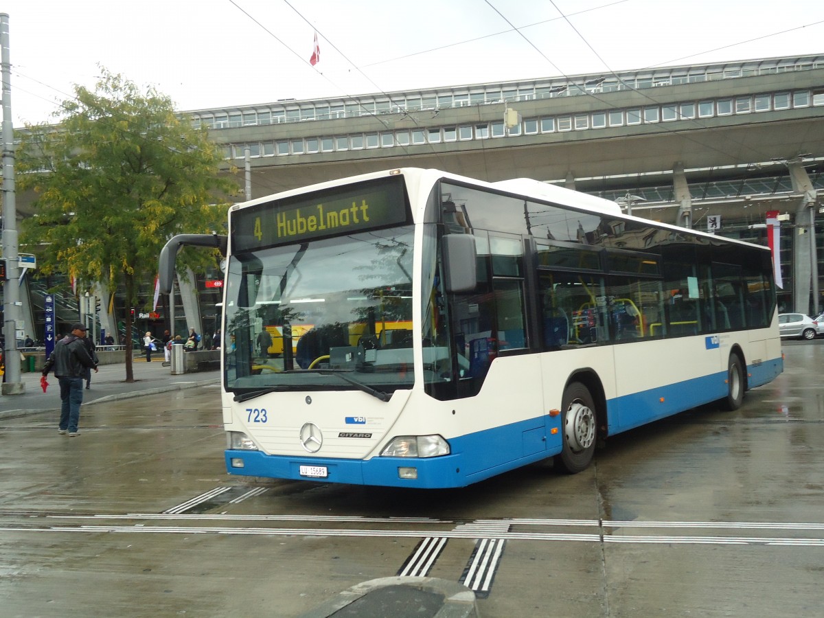 (135'856) - VBL Luzern - Nr. 723/LU 15'689 - Mercedes (ex Heggli, Kriens Nr. 723) am 5. September 2011 beim Bahnhof Luzern