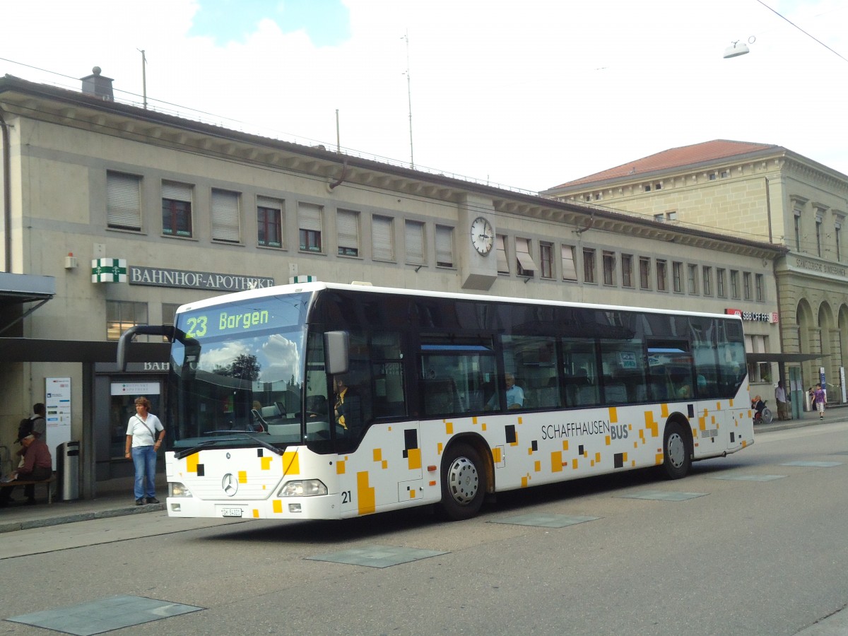 (135'955) - SB Schaffhausen - Nr. 21/SH 54'321 - Mercedes (ex Rattin, Neuhausen Nr. 25) am 14. September 2011 beim Bahnhof Schaffhausen