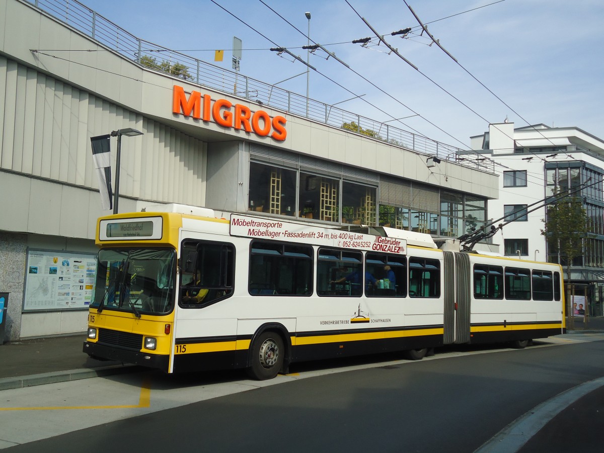 (136'161) - VBSH Schaffhausen - Nr. 115 - NAW/Hess Gelenktrolleybus am 25. September 2011 in Neuhausen, Zentrum