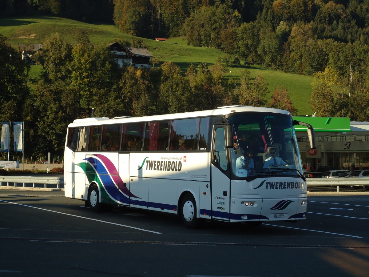 (136'268) - Aus der Schweiz: Twerenbold, Baden - Nr. 32/AG 16'950 - Bova am 2. Oktober 2011 in Mondsee, Raststation