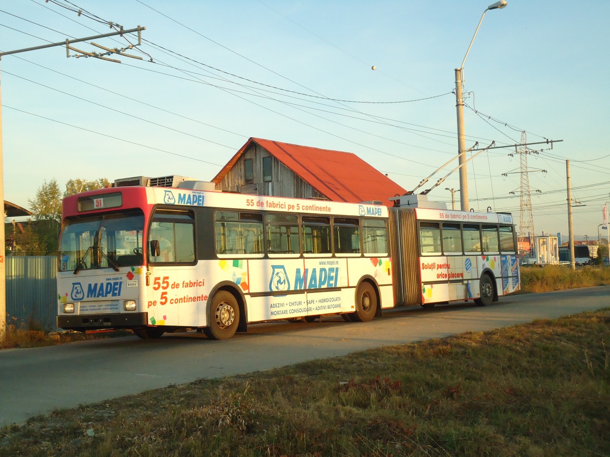 (136'302) - URBIS Baia Mare - BAIA MARE 0002 - Volvo Gelenktrolleybus (ex Bernmobil, CH-Bern) am 3. Oktober 2011 in Baia Mare, Wendeschleife