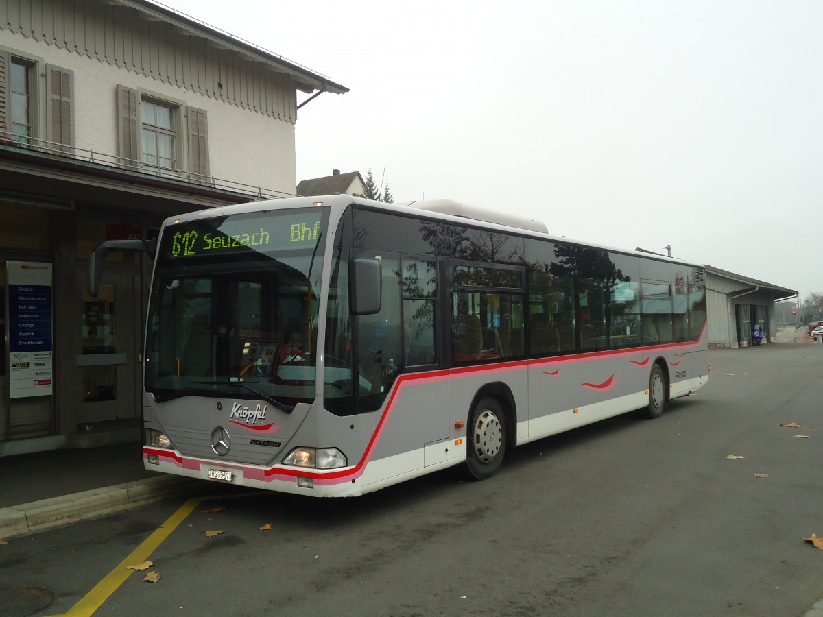 (136'990) - Knpfel, Dinhard - Nr. 179/ZH 255'593 - Mercedes am 24. November 2011 beim Bahnhof Andelfingen