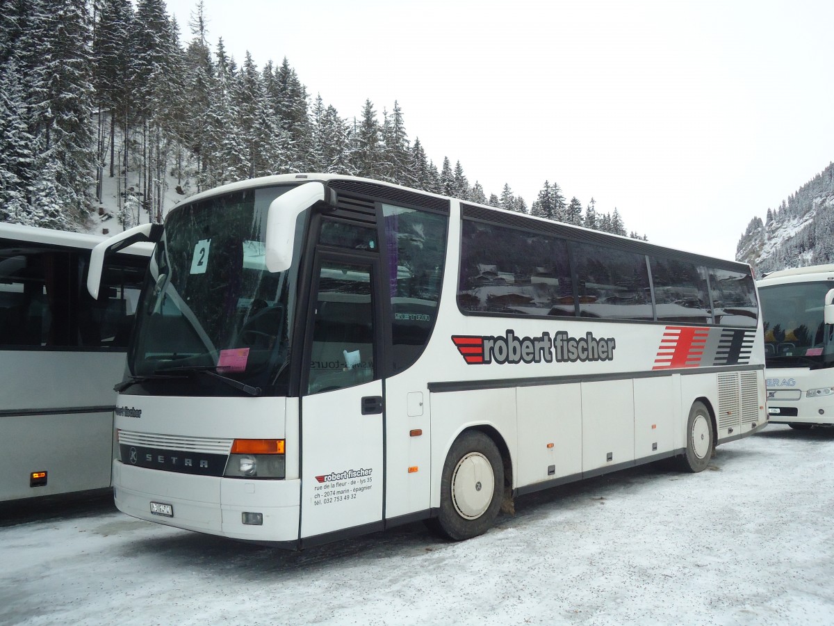 (137'400) - Fischer, Marin - NE 9470 - Setra am 7. Januar 2012 in Adelboden, ASB