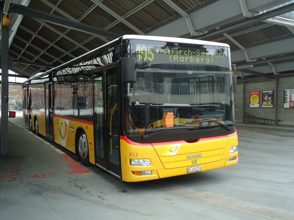 (137'576) - PostAuto Bern - Nr. 653/BE 489'253 - MAN am 9. Januar 2012 in Bern, Postautostation