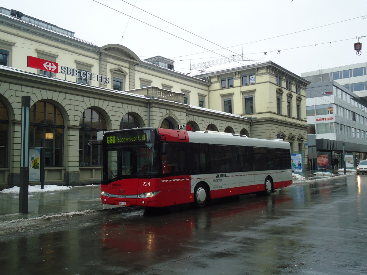 (137'704) - SW Winterthur - Nr. 224/ZH 745'224 - Solaris am 15. Februar 2012 beim Hauptbahnhof Winterthur