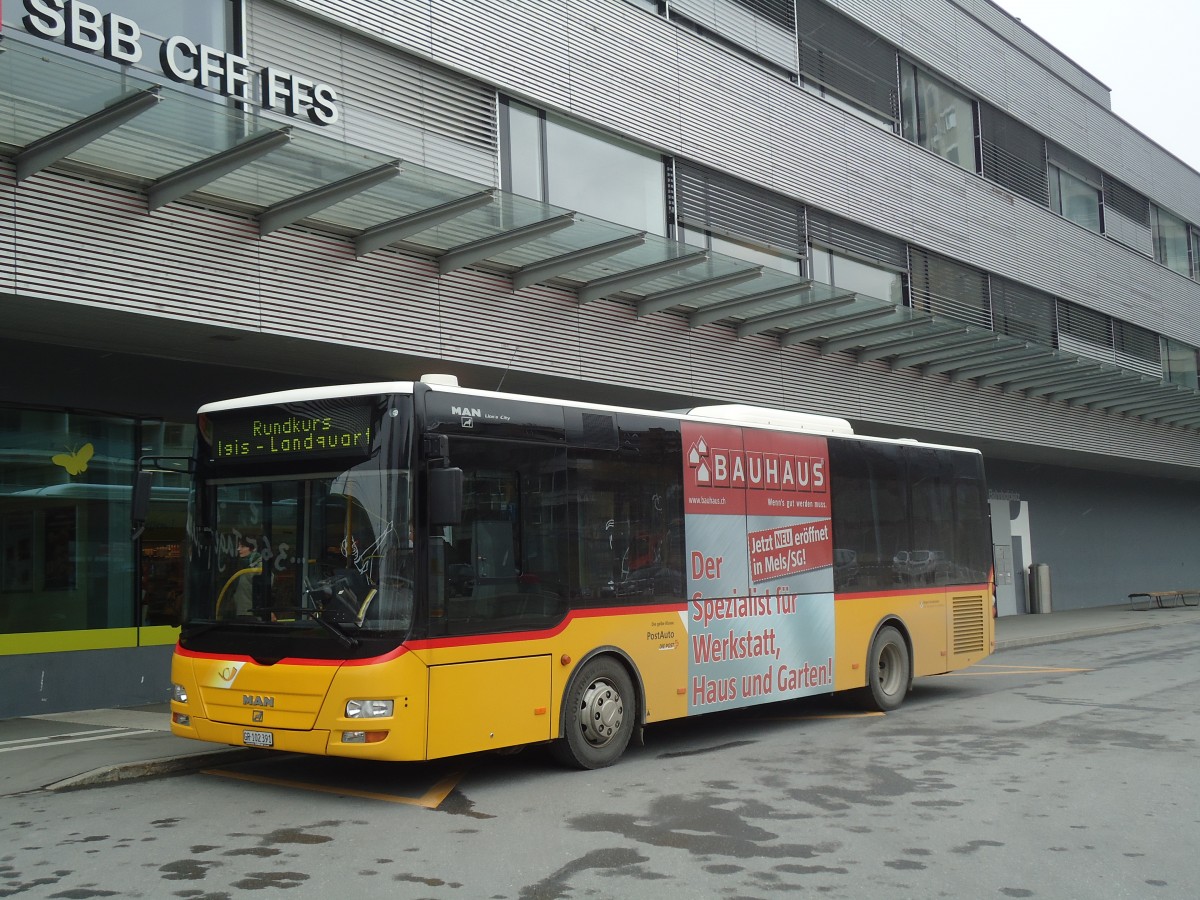 (137'930) - Gessinger, Bad Ragaz - GR 102'391 - MAN/Gppel am 5. Mrz 2012 beim Bahnhof Landquart