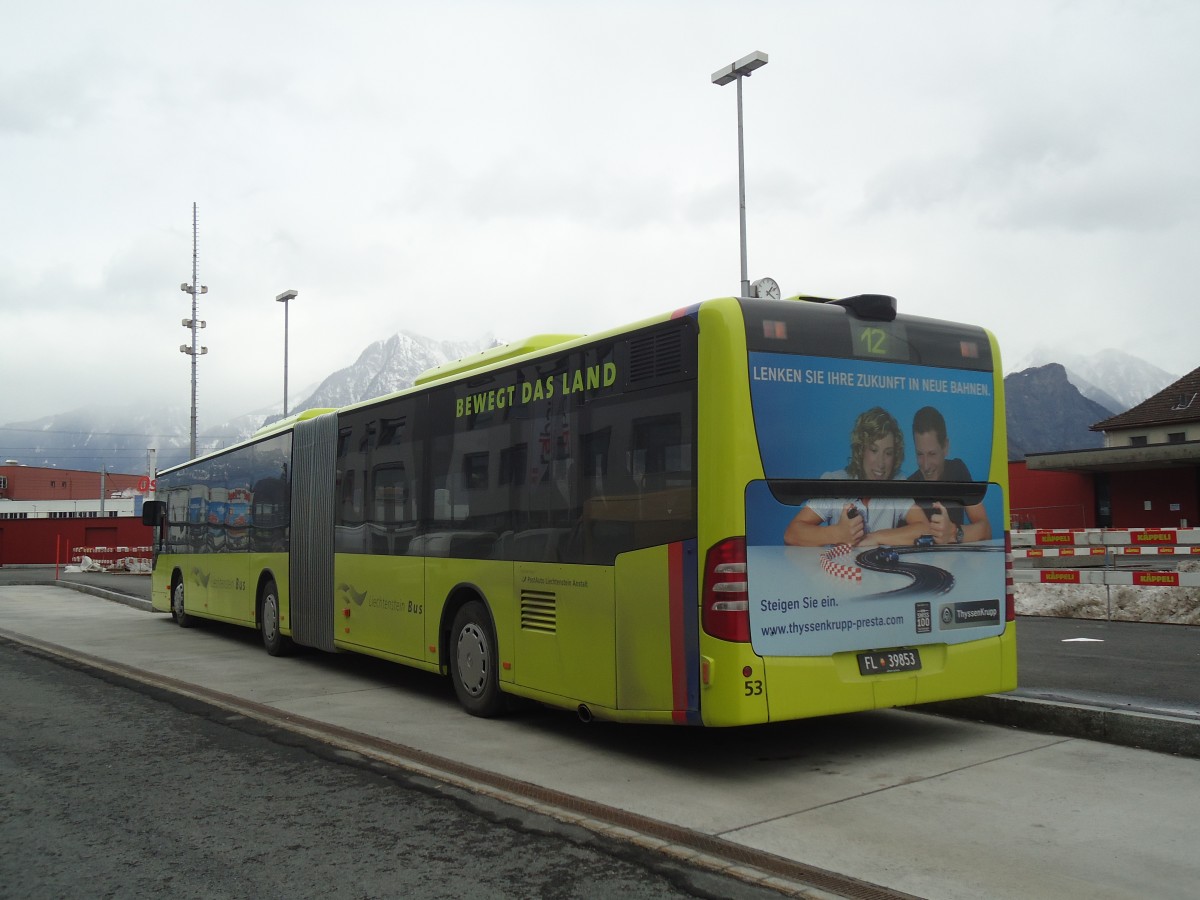 (137'954) - Aus Liechtenstein: LBA Vaduz - Nr. 53/FL 39'853 - Mercedes am 5. Mrz 2012 beim Bahnhof Sargans