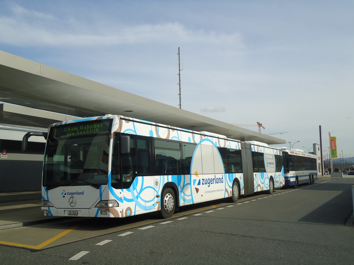 (138'046) - ZVB Zug - Nr. 19/ZG 3369 - Mercedes am 6. Mrz 2012 beim Bahnhof Rotkreuz