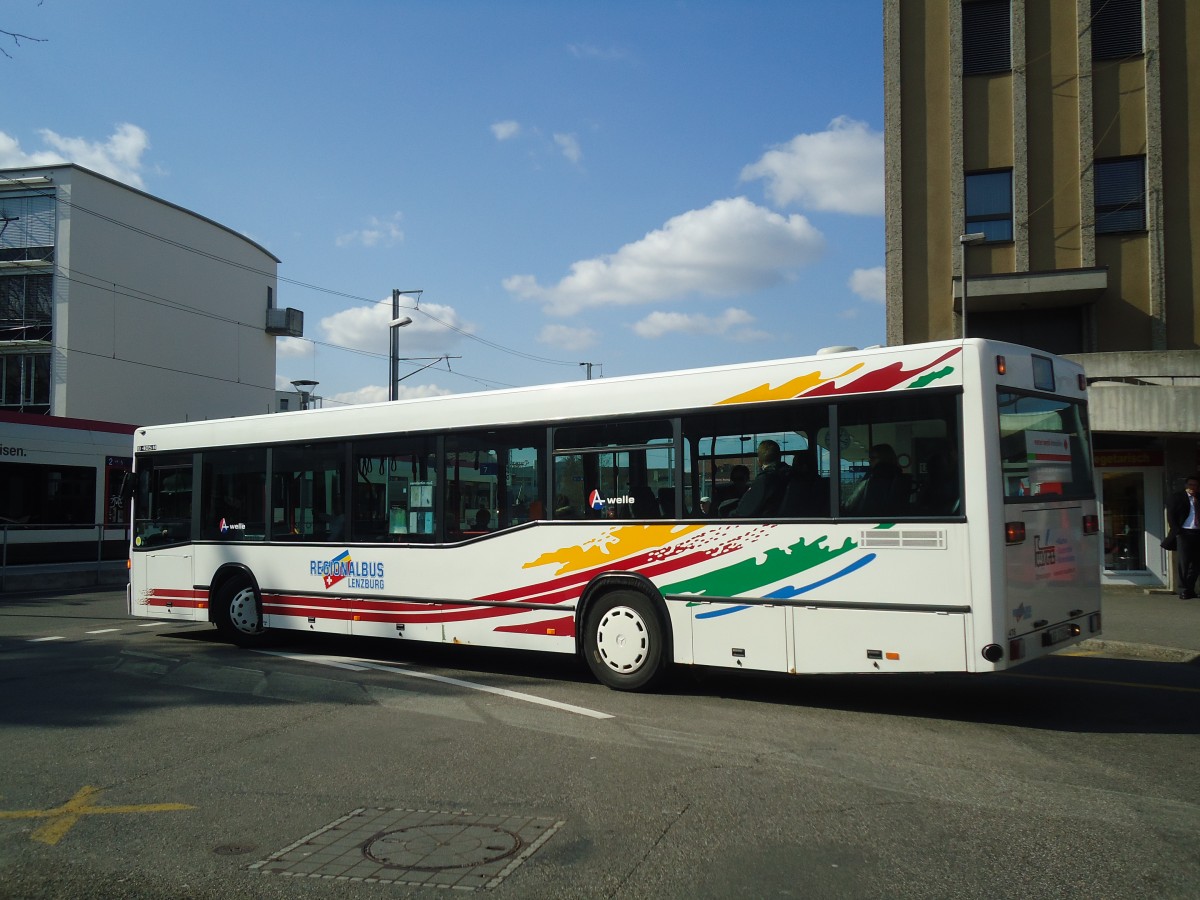 (138'088) - Knecht, Windisch - Nr. 476/AG 17'056 - Mercedes am 6. Mrz 2012 beim Bahnhof Lenzburg