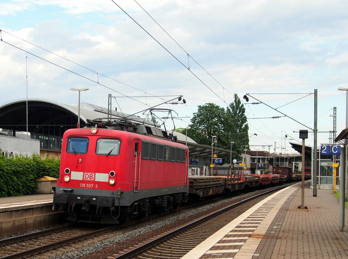139 557-3 in Peine am 14.06.2014.