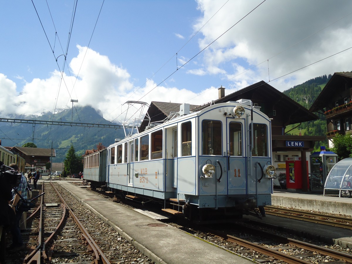 (139'346) - MOB-Triebwagen - Nr. 11 - am 10. Juni 2012 im Bahnhof Lenk