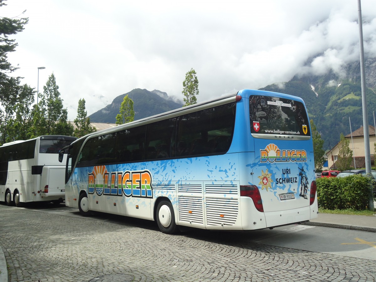 (139'438) - Bolliger, Unterschchen - UR 9333 - Setra am 11. Juni 2012 beim Bahnhof Flelen