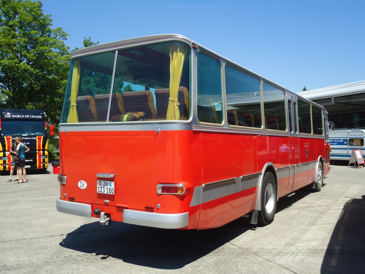 (139'792) - FBW-Club, Mnnedorf - ZH 123'180 - FBW/R&J (ex Tiemann, Oetwil Nr. 19; ex West, Brittnau; ex Wespe, Altsttten; ex AFA Adelboden Nr. 19) am 16. Juni 2012 in Hinwil, AMP