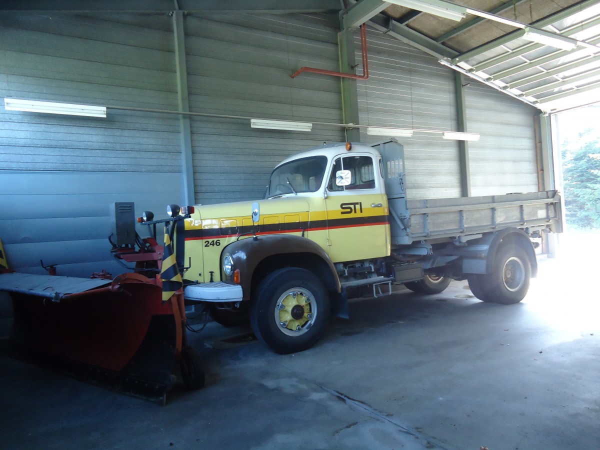 (139'970) - STI Thun - Nr. 246 - Saurer am 24. Juni 2012 in Heimenschwand, Garage