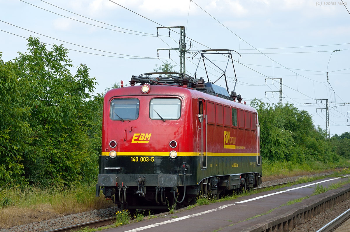 140 003 von EBM Cargo bei der Durchfahrt durch Weiterstadt am 10.06.2016

