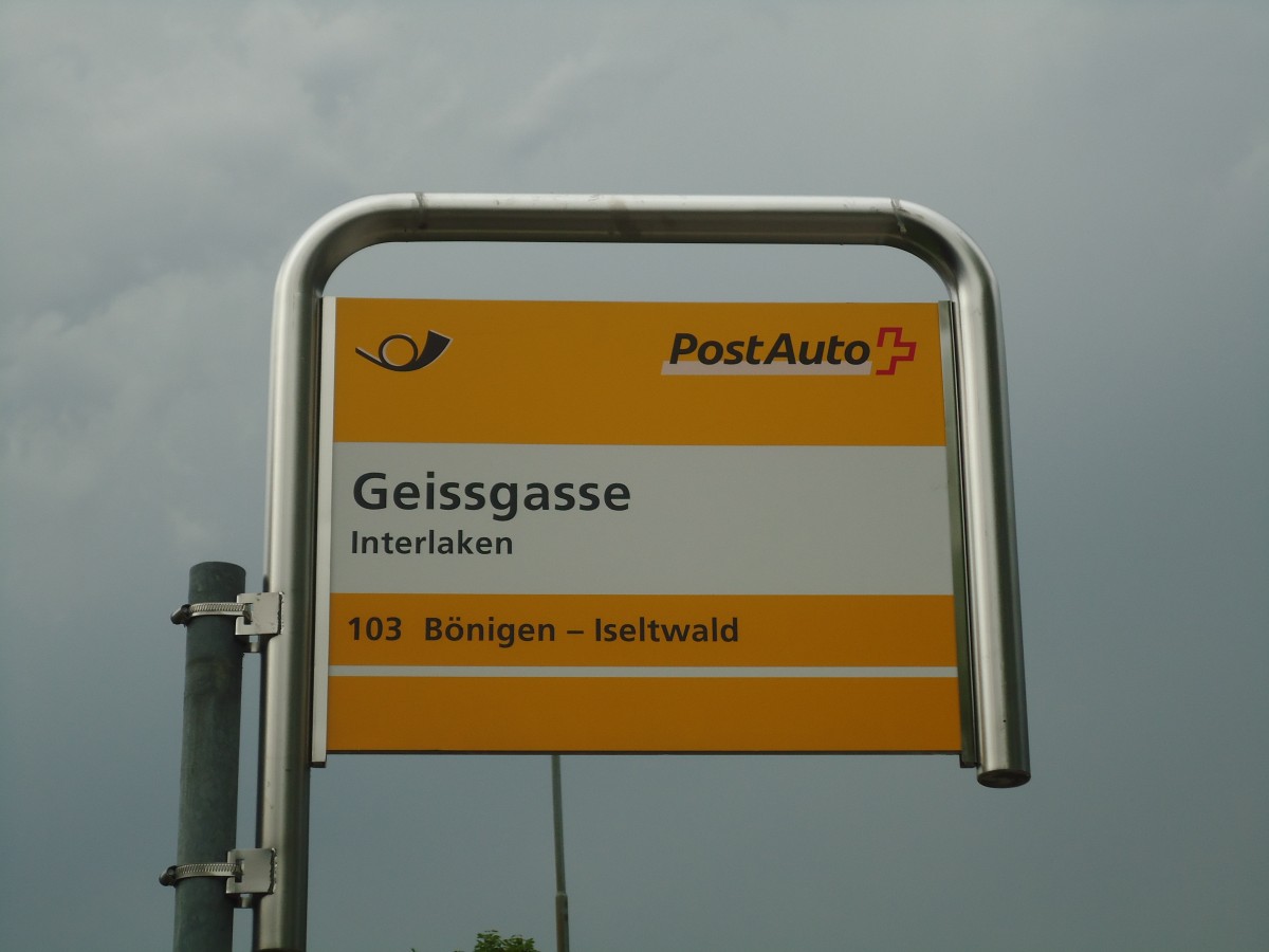 (140'189) - PostAuto-Haltestelle - Interlaken, Geissgasse - am 30. Juni 2012