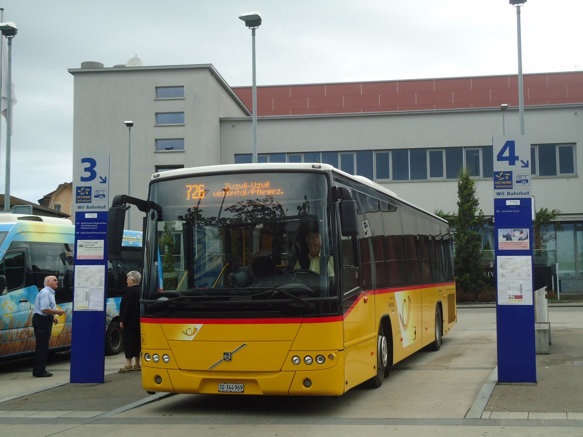 (140'440) - Schmidt, Jonschwil - SG 344'969 - Volvo am 11. Juli 2012 beim Bahnhof Wil