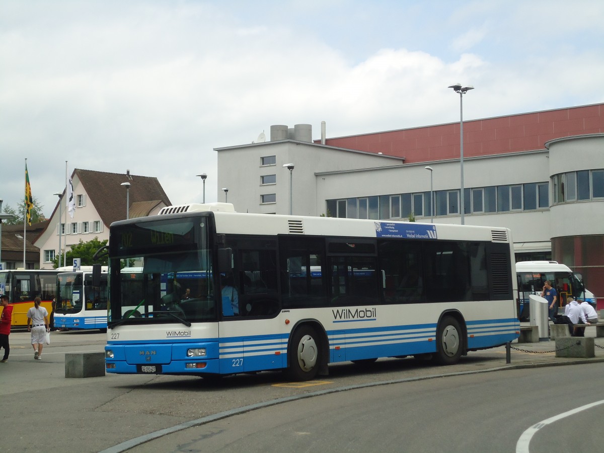 (140'447) - WilMobil, Wil Nr. 227/SG 191'427 - MAN (ex Wick, Wil Nr. 7) am 11. Juli 2012 beim Bahnhof Wil