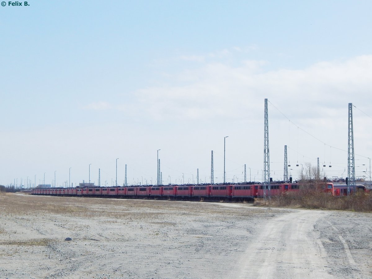 140er und 151er in Mukran am 09.04.2016