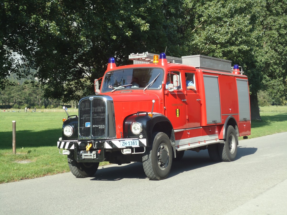 (141'710) - Feuerwehr, Wetzikon - Nr. 4/ZH 1381 - Saurer am 15. September 2012 in Chur, Waffenplatz
