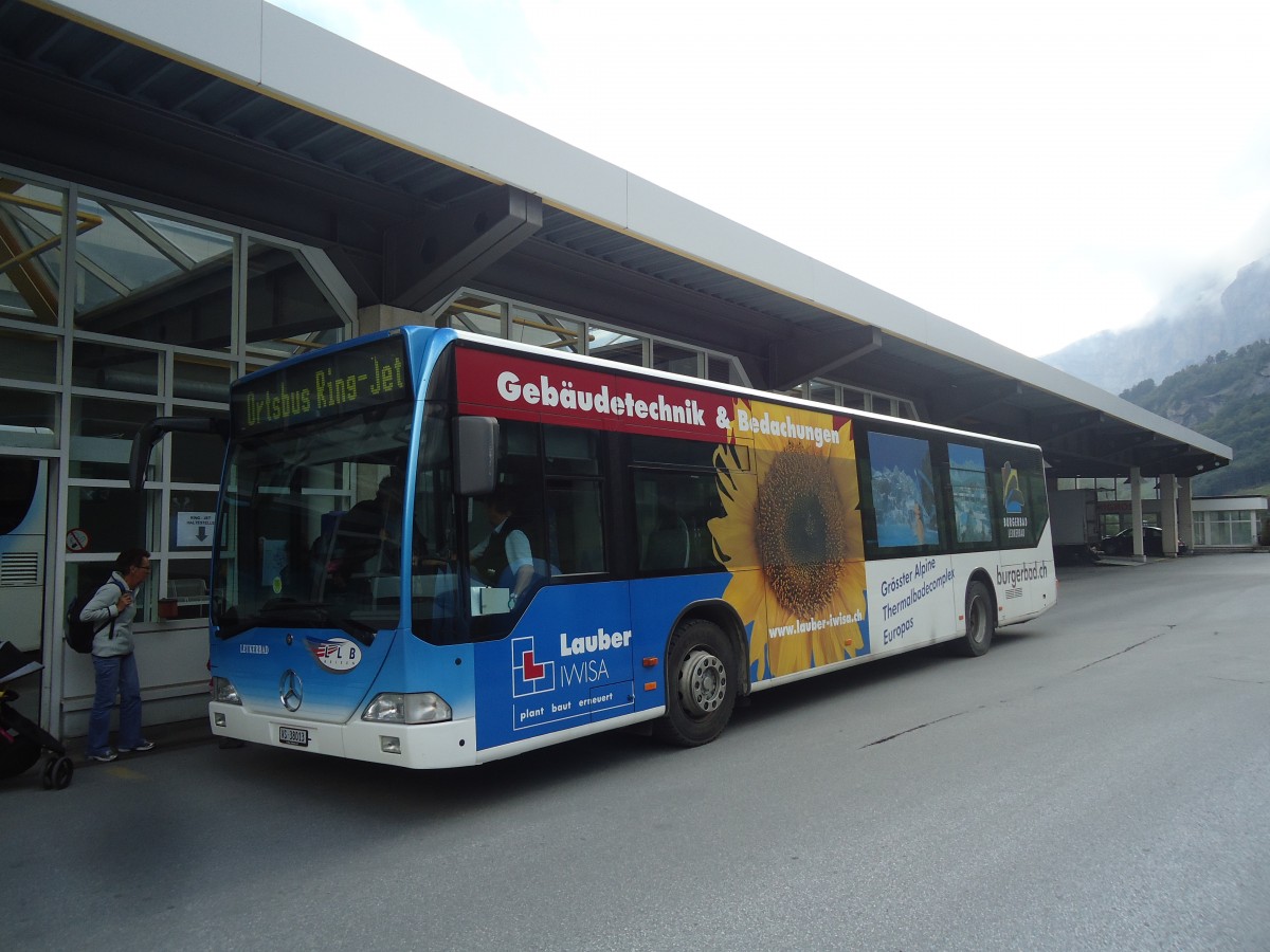 (141'887) - LLB Susten - Nr. 13/VS 38'013 - Mercedes am 1. Oktober 2012 in Leukerbad, Busbahnhof