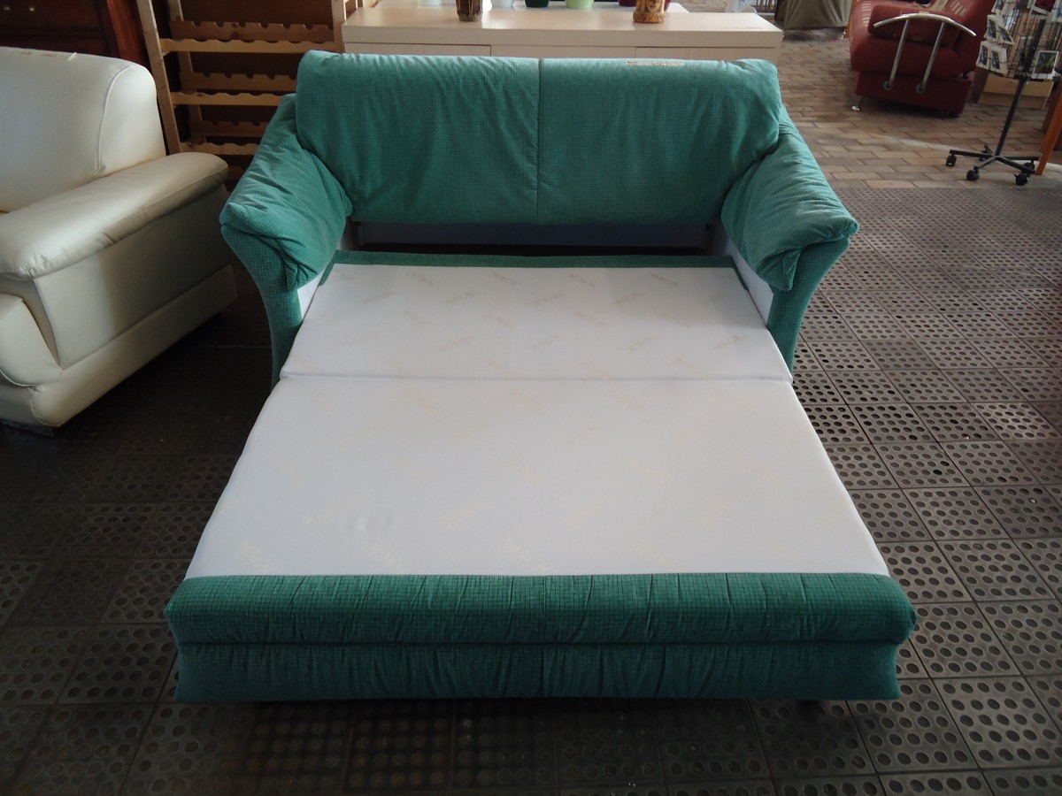 (142'228) - Bettsofa im BrockiShop am 20. November 2012