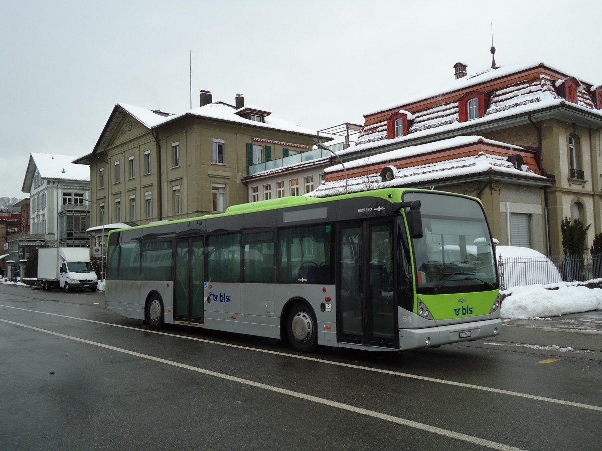 (142'457) - Busland, Burgdorf - Nr. 54/BE 679'118 - Van Hool am 10. Dezember 2012 beim Bahnhof Burgdorf