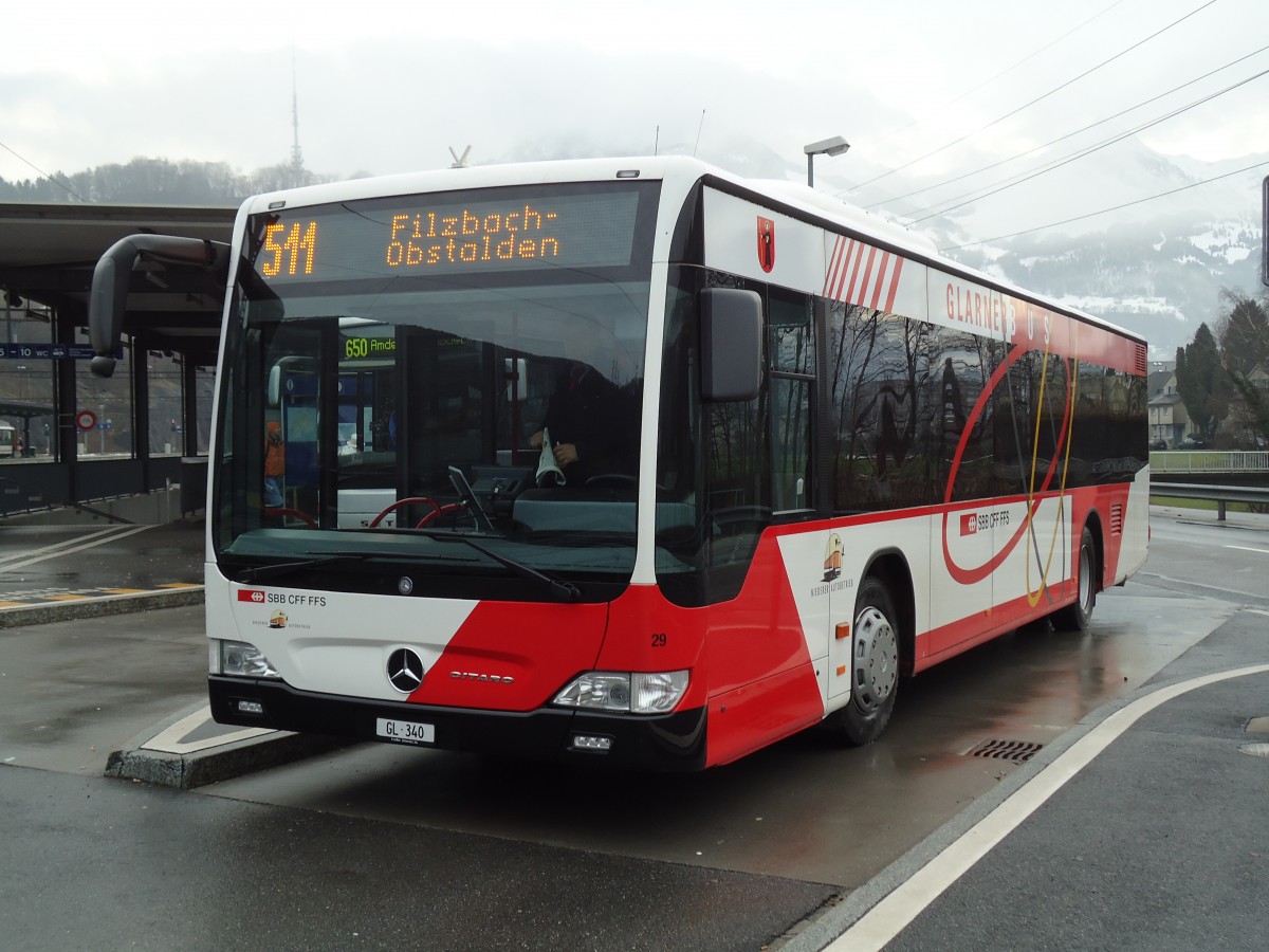 (142'570) - Niederer, Filzbach - Nr. 29/GL 340 - Mercedes am 23. Dezember 2012 beim Bahnhof Ziegelbrcke