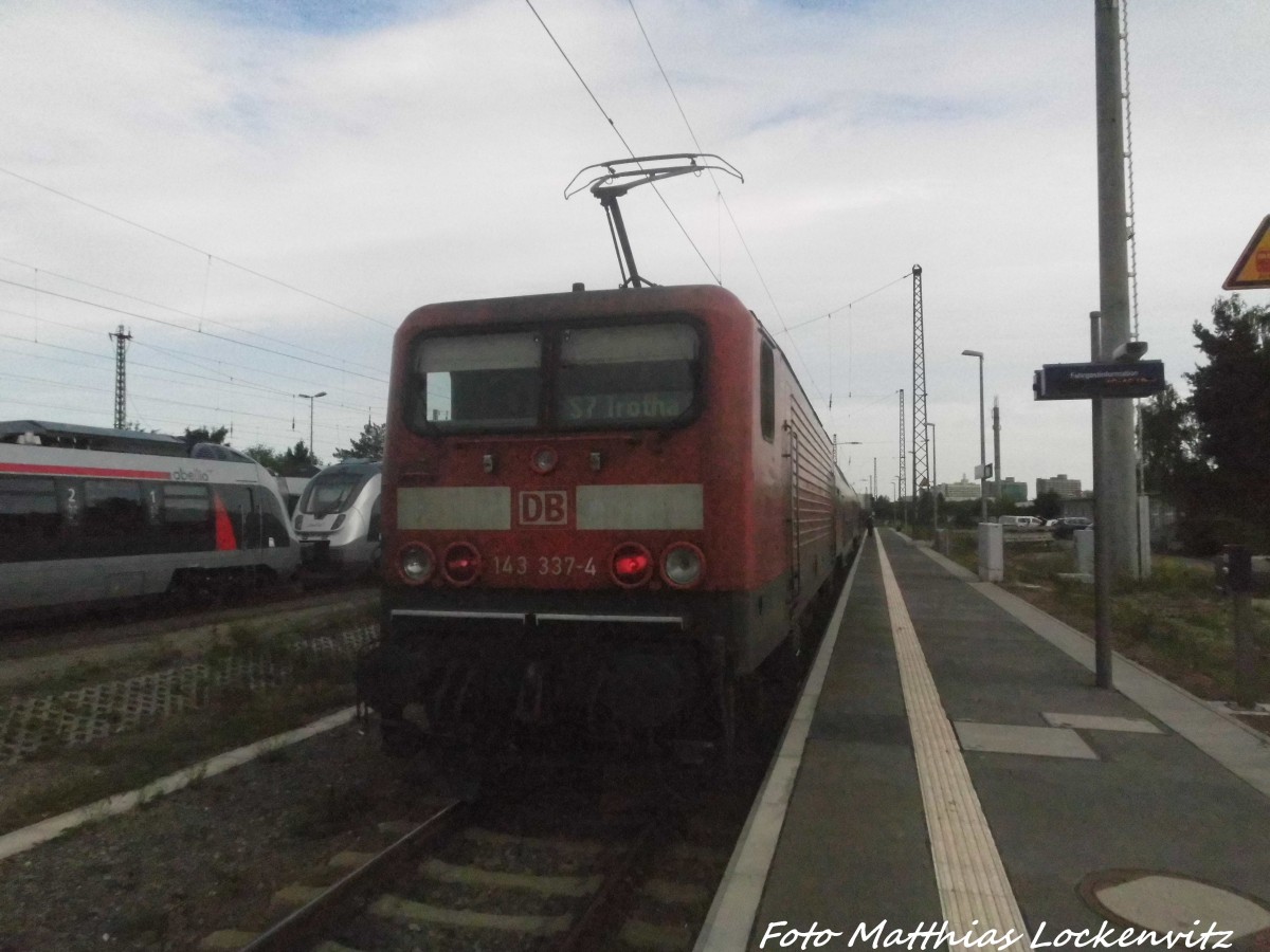 143 337 im Bahnhof Halle-Nietleben am 27.8.15