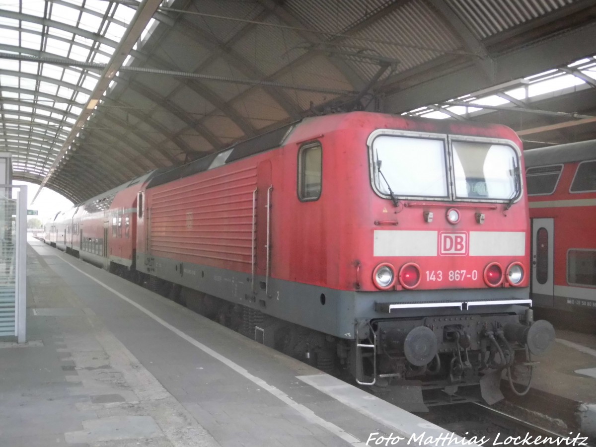 143 867 im Bahnhof Halle (Saale) Hbf am 7.8.15