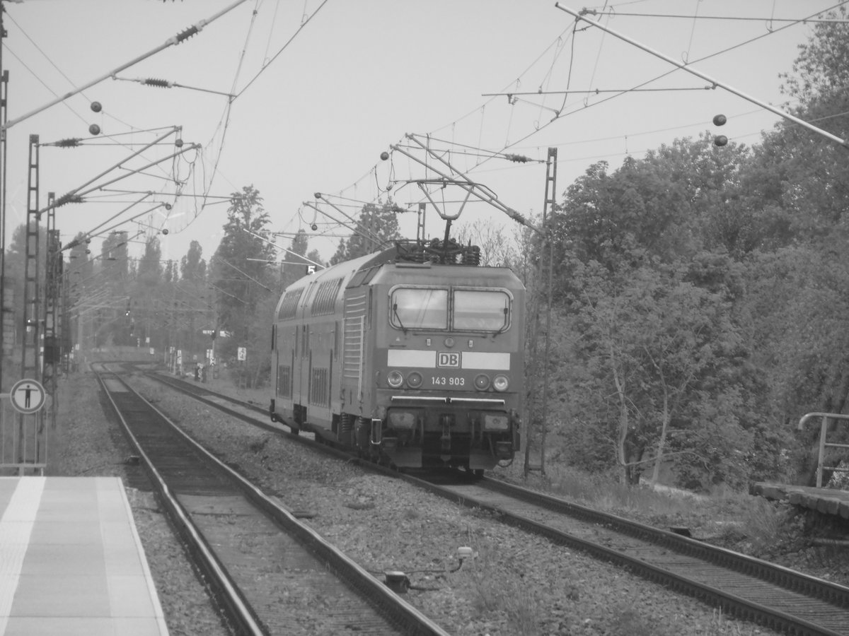 143 903 unterwegs nach Halle-Nietleben am 12.5.17