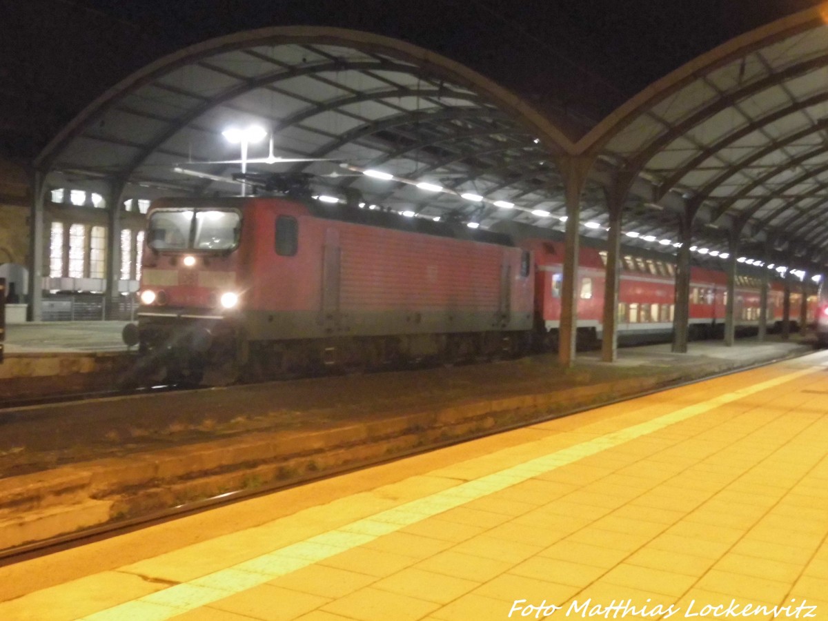 143 XXX im Bahnhof Halle (Saale) Hbf am 14.12.15