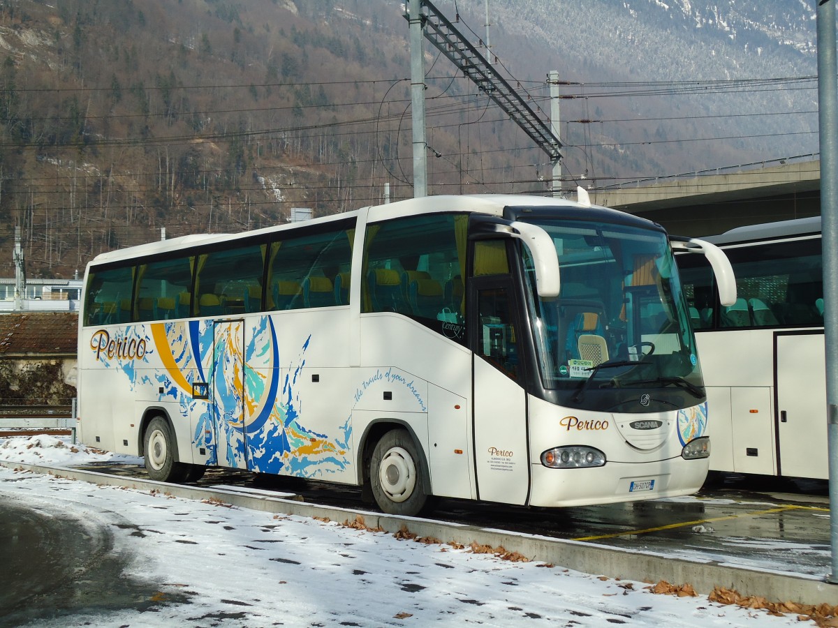 (143'040) - Aus Italien: Perico, Almenno - DH-507 CP - Scania/Irizar am 19. Januar 2013 beim Bahnhof Interlaken Ost