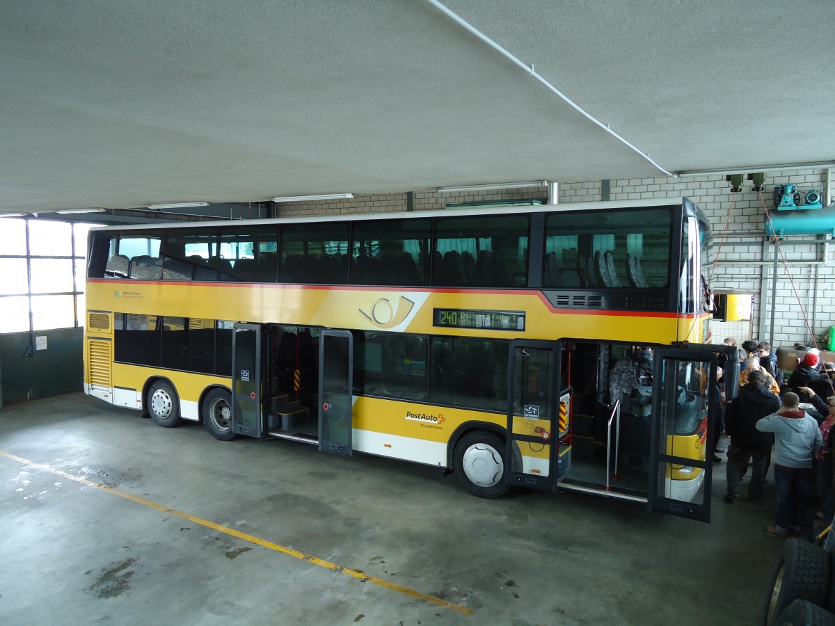 (143'696) - Schwizer, Goldach - SG 121'190 - Neoplan am 20. April 2013 in Goldach, Garage