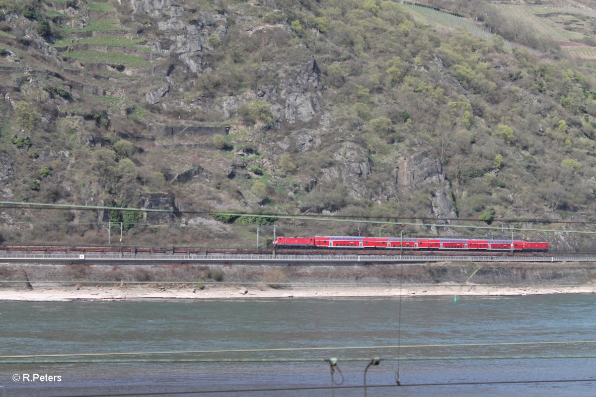 143iger Sandwitch mit RE auf der linken Rheinstrecke. 20.03.14