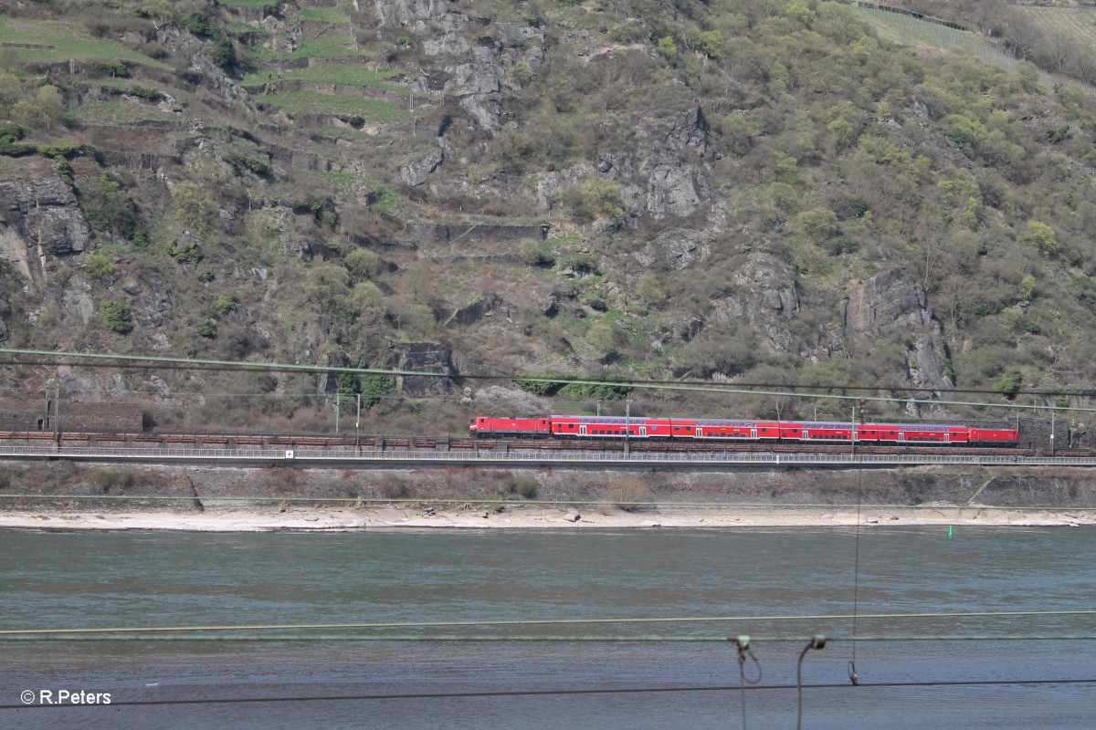 143iger Sandwitch mit RE auf der linken Rheinstrecke. 20.03.14