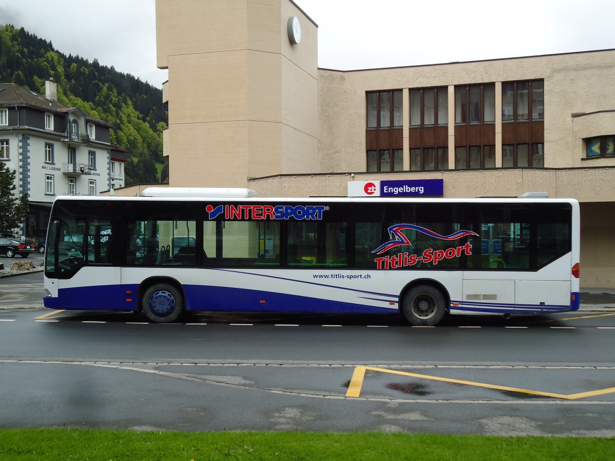 (144'343) - EAB Engelberg - Nr. 2/OW 10'224 - Mercedes (ex Nr. 6; ex TPL Lugano Nr. 11) am 19. Mai 2013 beim Bahnhof Engelberg