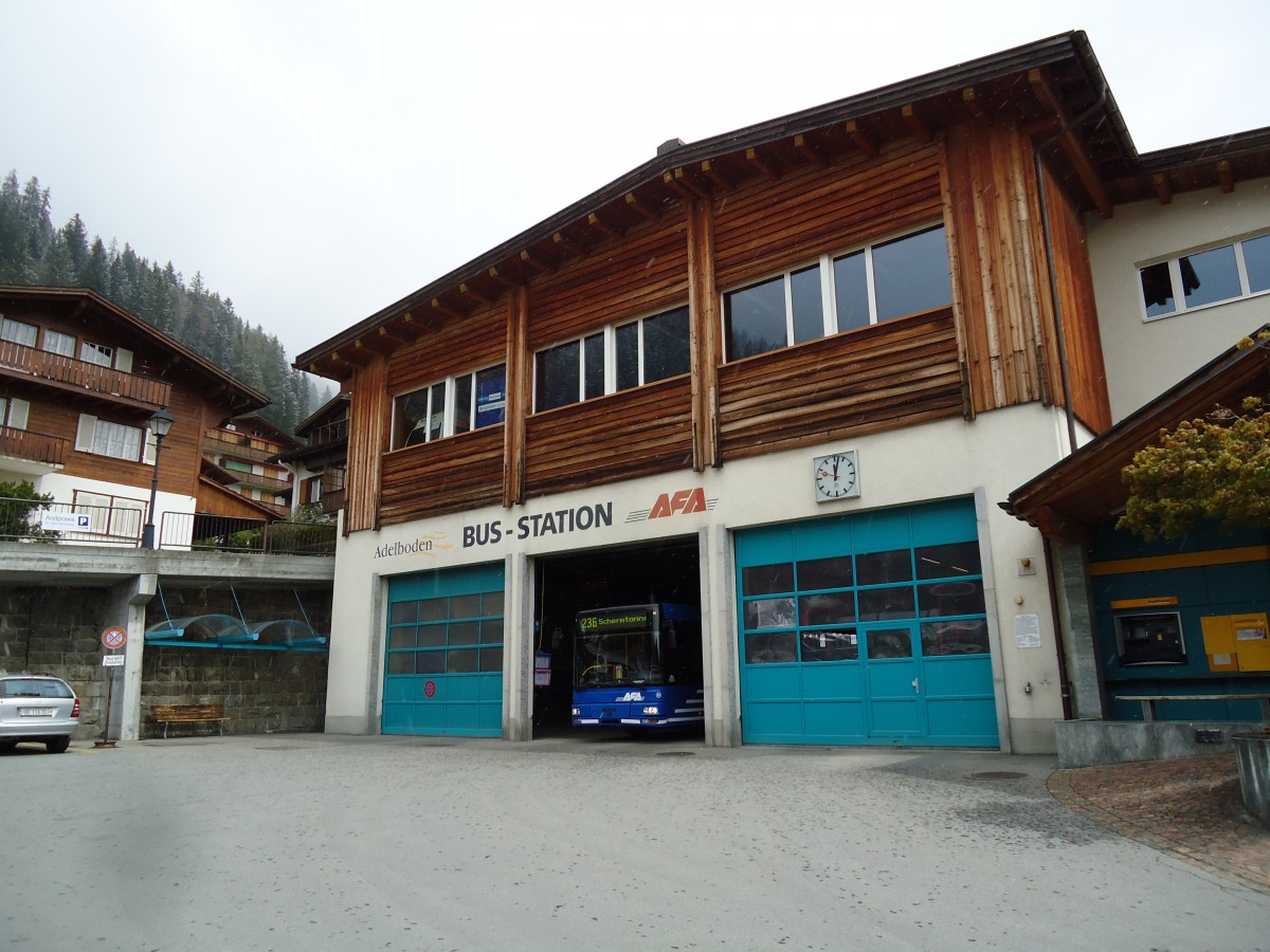 (144'532) - Bus-Station in Adelboden am 25. Mai 2013