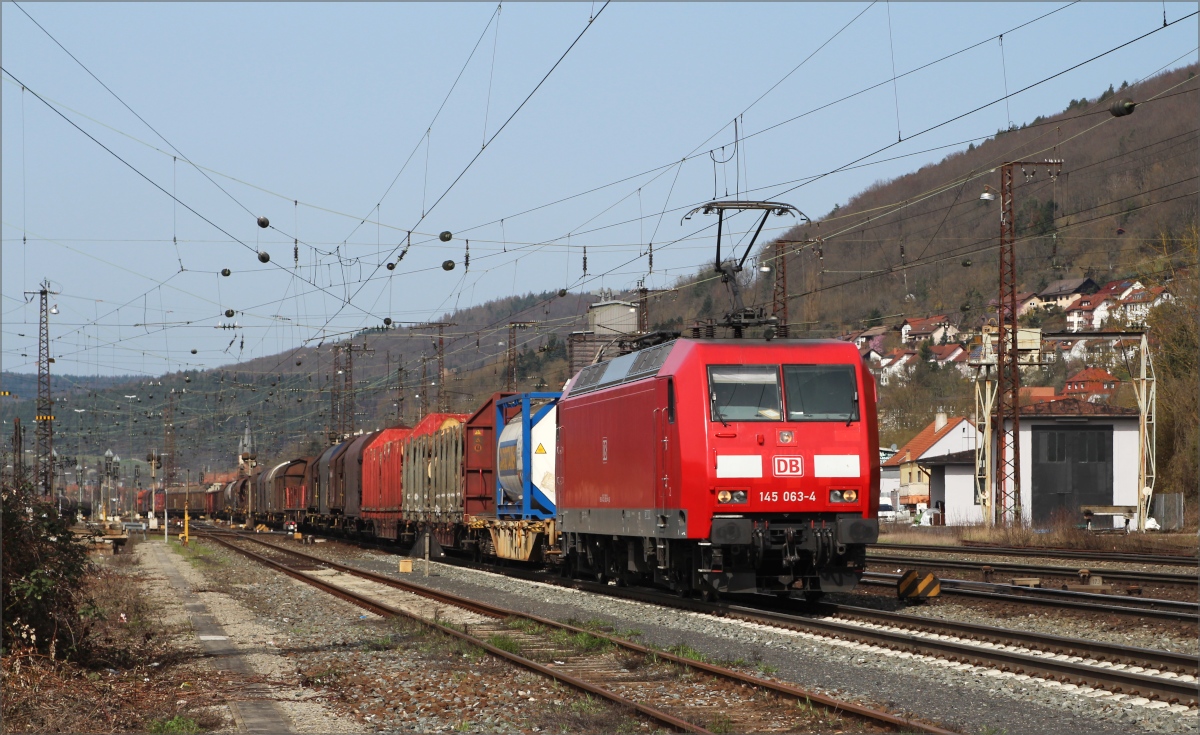 145 063 am 02.04.2016 in Gemünden (Main)