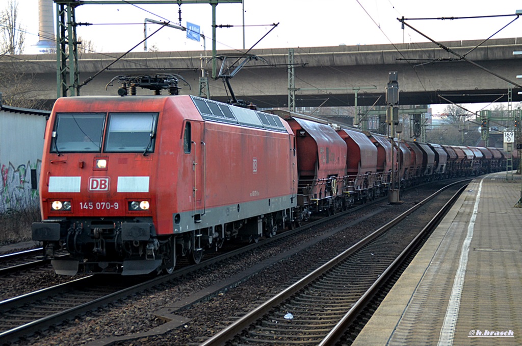 145 070-9 zog einen ganzzug durch hh-harburg,11.07.15