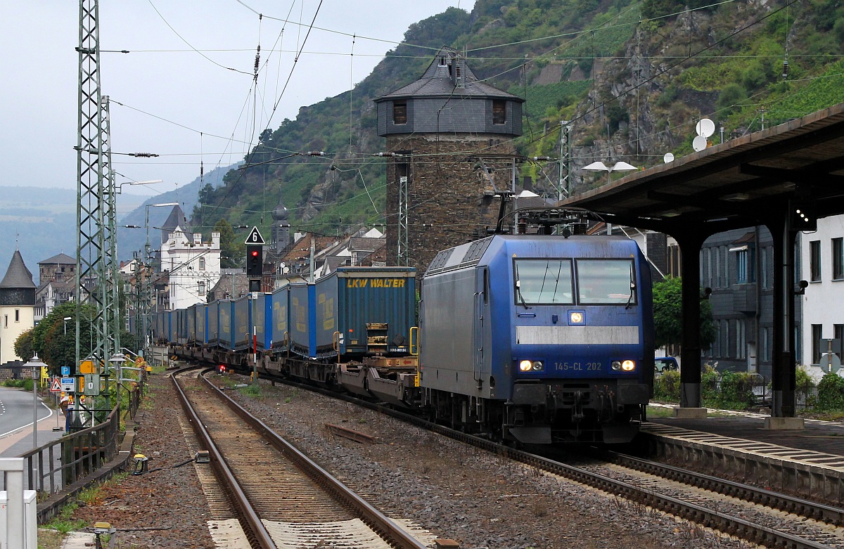 145-CL 202/145 098-0 zog am Morgen des 15.09.2013 einen LKW Walter KLV durch Kaub am Rhein.