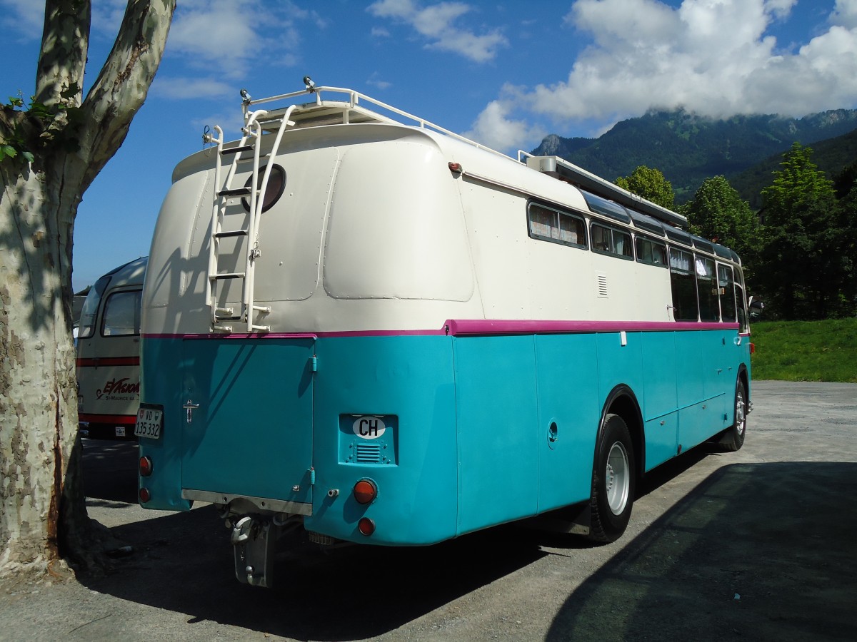 (145'416) - Pittet, Aigle - VD 135'332 - Saurer/Saurer (ex M+79'518; ex P 24'137) am 22. Juni 2013 in Aigle, Saurertreffen