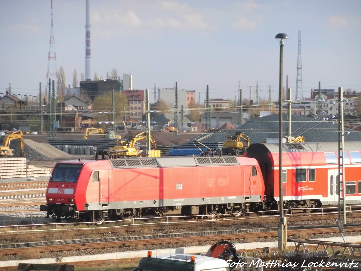 146 015 als RE30 mit ziel Magdeburg Hbf lsst Halle (Saale) hinter sich am 6.4.16